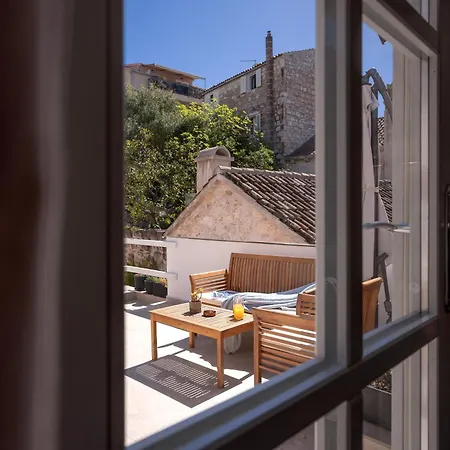 The Renaissance - Zf Hvar